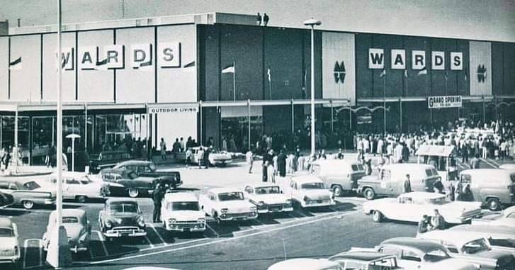 Wonderland Mall (Wonderland Shopping Center) - Vintage Photo Of Montgomery Wards